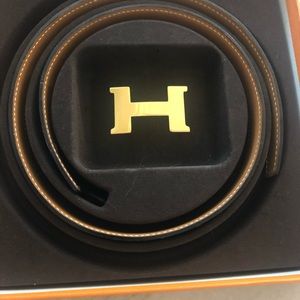 Hermès women’s xxsmall reversible belt size 26